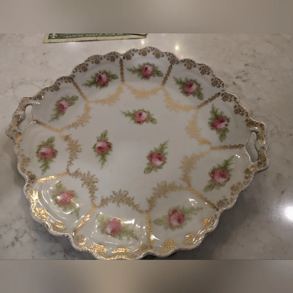 Set of 2 Vintage  candy  bowls and porcelain serving plates Unmarked